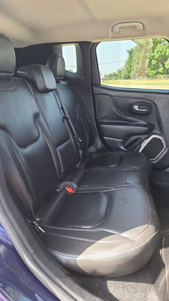 Used 2017 Jeep Renegade Limited FWD image 10