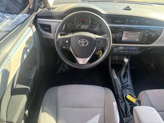 Used 2015 Toyota Corolla LE video 2