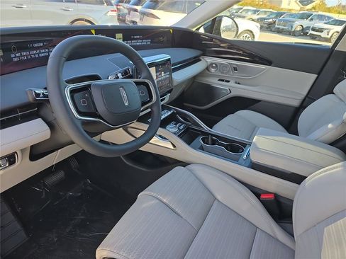 New 2026 Lincoln Nautilus Reserve image 16