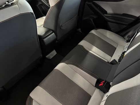 Used 2022 Subaru Crosstrek 2.0i Premium w/ Moonroof Package image 12