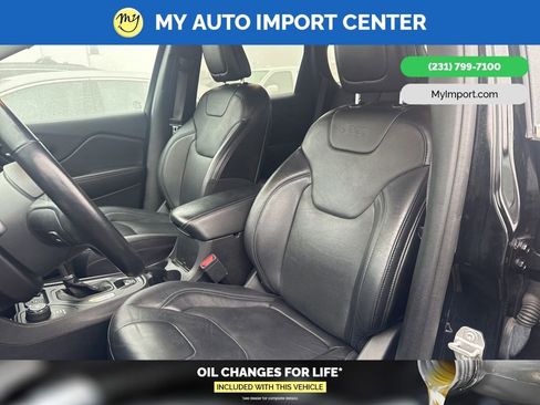 Used 2020 Jeep Cherokee Latitude Lux w/ Comfort/Convenience Group image 7