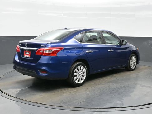 Used 2019 Nissan Sentra SV image 6