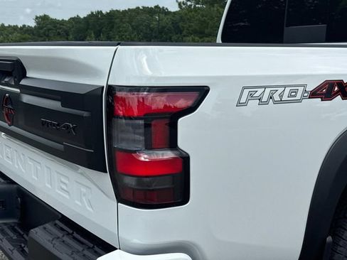 New 2026 Nissan Frontier PRO-4X w/ Tow Package AWD/4WD image 12