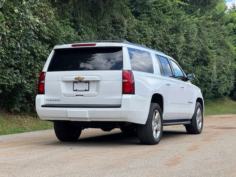 Used 2017 Chevrolet Suburban LT AWD/4WD image 5