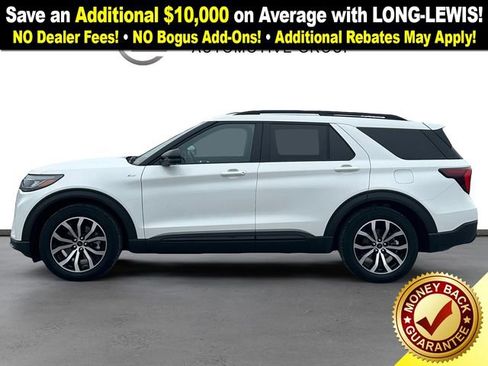 Used 2025 Ford Explorer ST-Line image 2