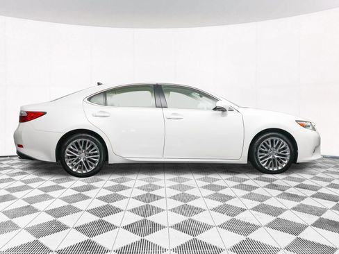 Used 2013 Lexus ES 350 FWD image 16