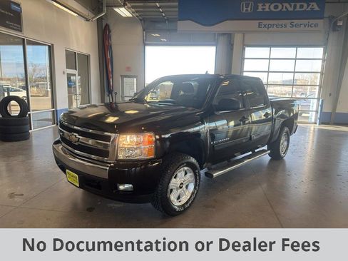 Used 2008 Chevrolet Silverado 1500 LT w/ Suspension Package, Off-Road image 1