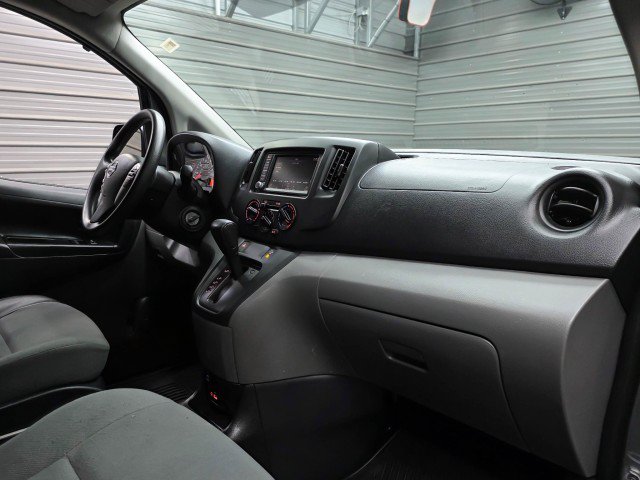 Used 2020 Nissan NV200 S FWD image 16
