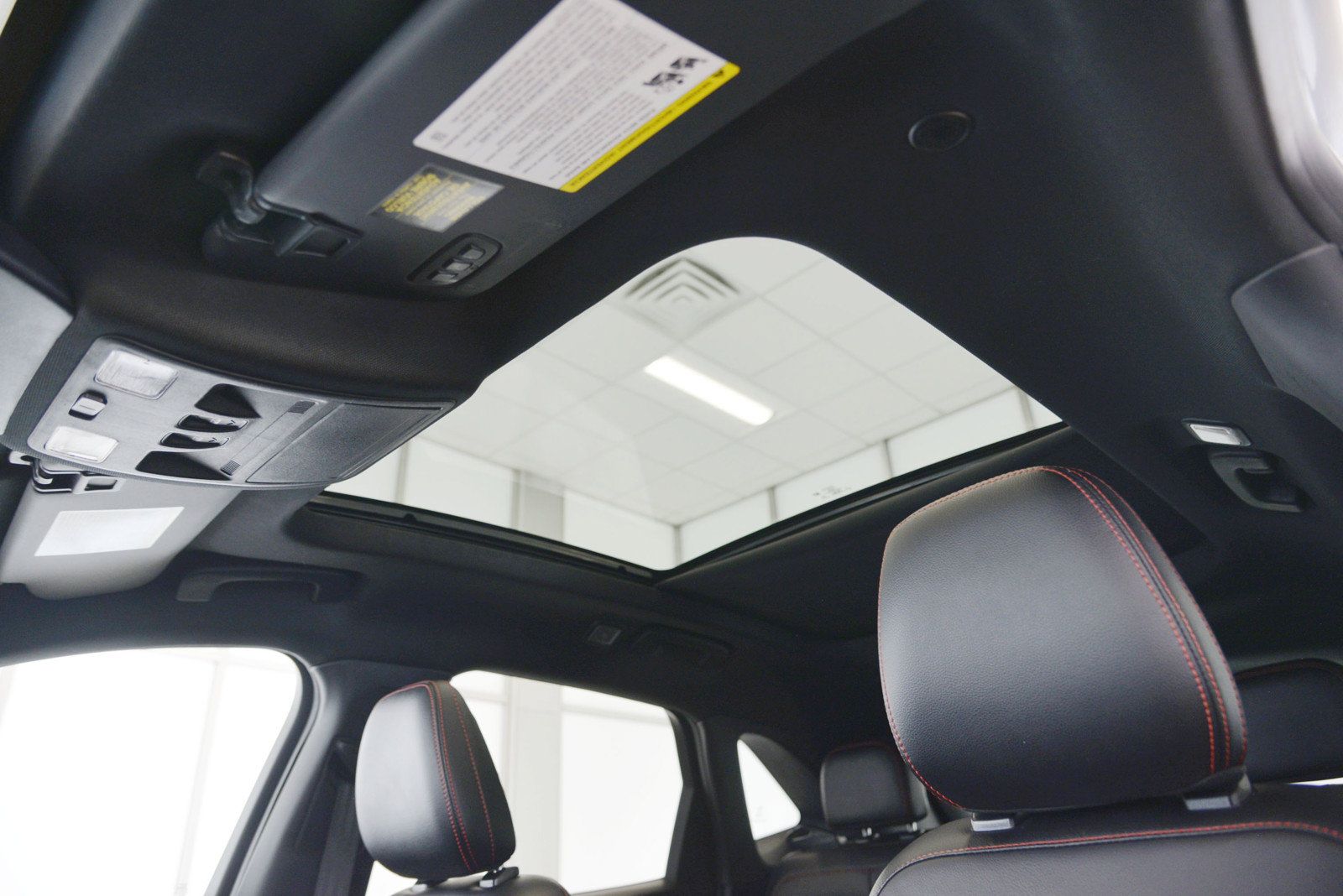 Used 2023 Ford Escape ST-Line Elite w/ Premium Technology Package AWD/4WD image 27