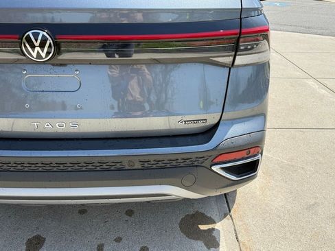 New 2026 Volkswagen Taos SE AWD/4WD image 14