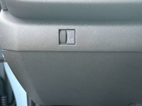 Used 2026 Chevrolet Colorado W/T w/ WT Custom Package RWD image 18