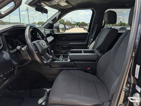 Used 2025 Toyota Tundra SR AWD/4WD image 26