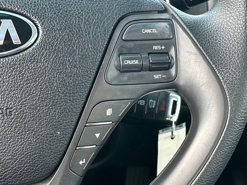 Used 2018 Kia Forte LX w/ LX Popular Package FWD image 11