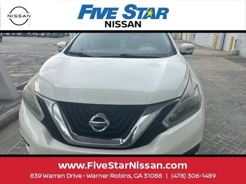 Used 2018 Nissan Murano SV w/ Premium Package FWD image 2