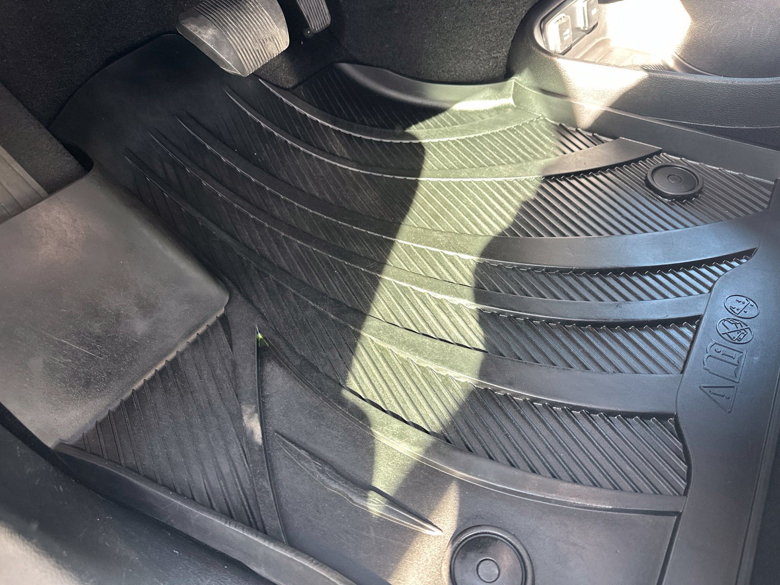 Used 2019 Chrysler Pacifica Limited FWD image 15