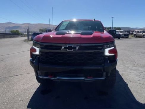 Used 2024 Chevrolet Silverado 1500 ZR2 w/ Technology Package AWD/4WD image 3