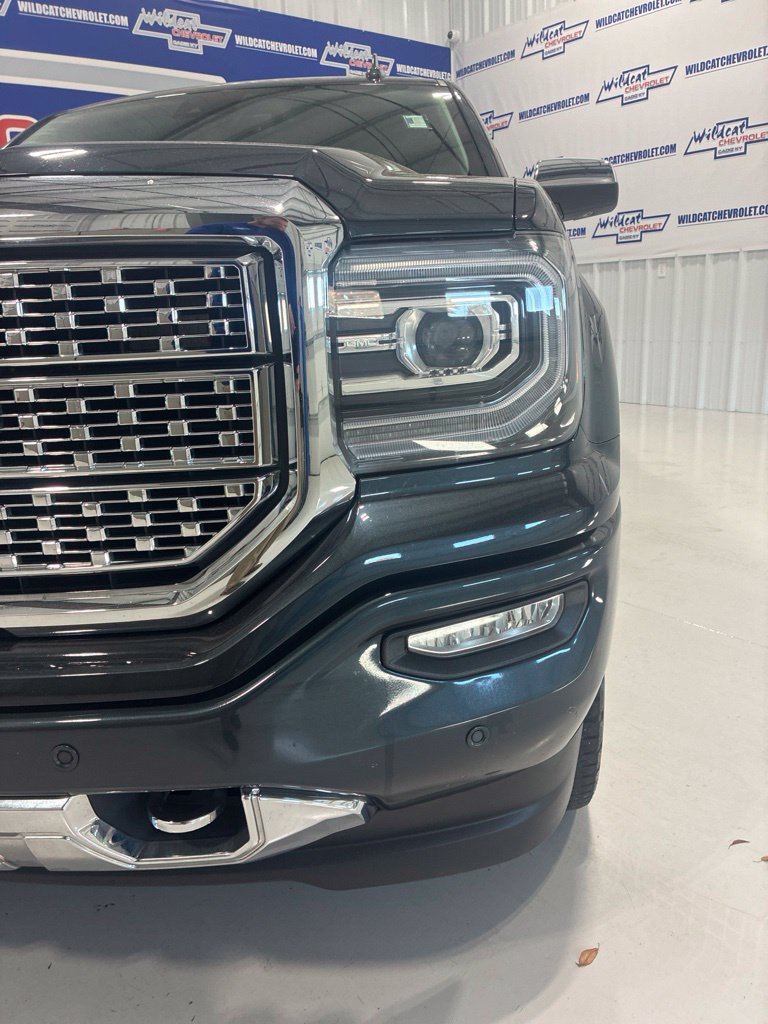 Used 2018 GMC Sierra 1500 Denali w/ Denali Ultimate Package AWD/4WD image 10