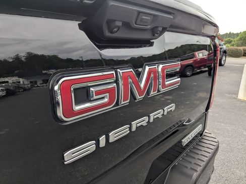 Used 2024 GMC Sierra 1500 Elevation AWD/4WD image 28