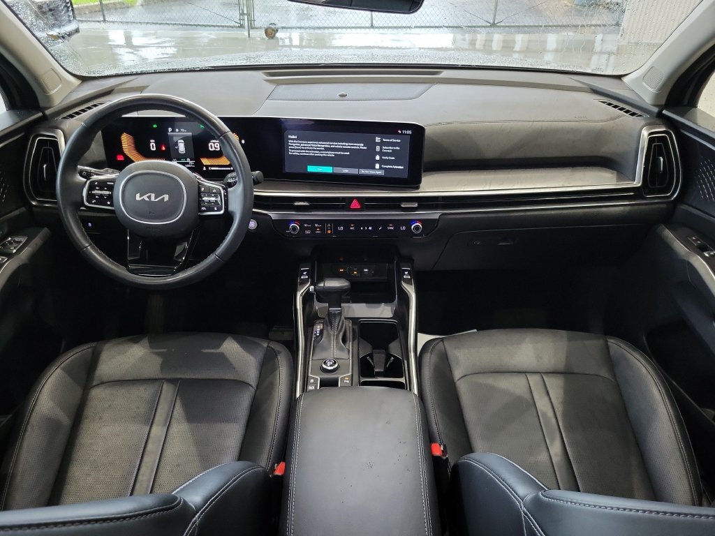 Certified 2025 Kia Sorento S w/ Panoramic Sunroof Package FWD image 10