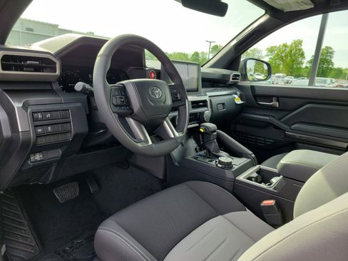 New 2026 Toyota Tacoma TRD Off-Road AWD/4WD image 19