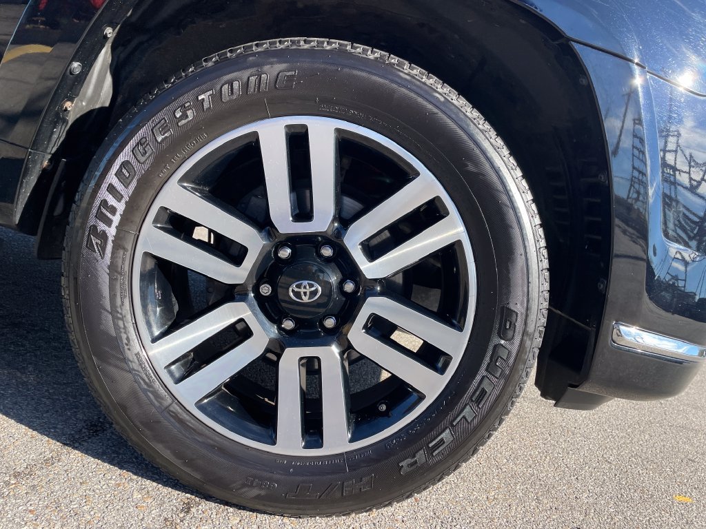 Certified 2024 Toyota 4Runner Limited AWD/4WD image 11