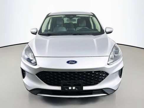 Used 2020 Ford Escape SE image 2