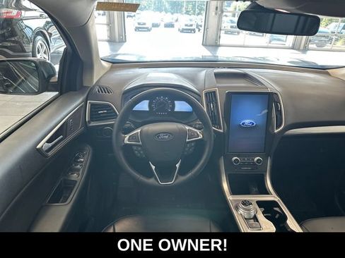 Used 2024 Ford Edge SEL w/ Convenience Package AWD/4WD image 2