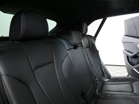 Used 2023 Audi Q8 Premium Plus image 24