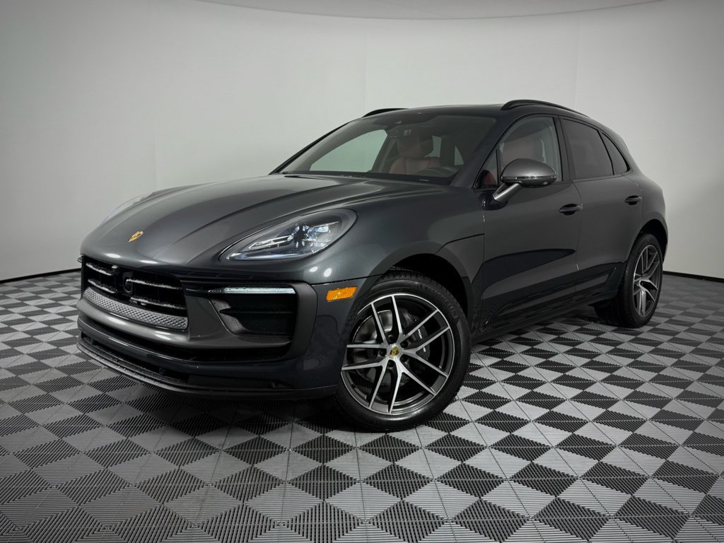 Certified 2026 Porsche Macan AWD/4WD image 1