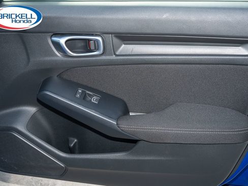 Used 2023 Honda Civic Sport image 13