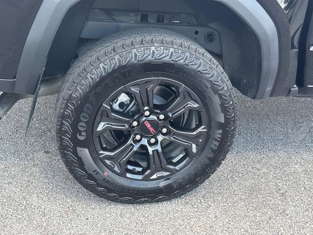 Certified 2024 GMC Canyon Elevation w/ Convenience Package AWD/4WD image 11