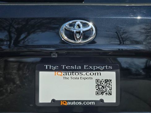 Used 2024 Toyota Highlander XSE FWD image 29