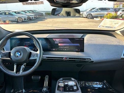 Used 2026 BMW iX xDrive45 w/ M Sport Package AWD/4WD image 34