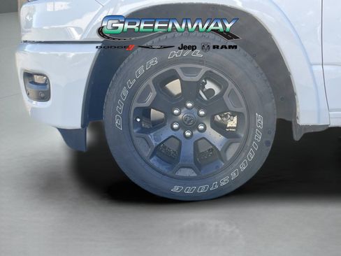 Used 2025 RAM 1500 Big Horn RWD image 33