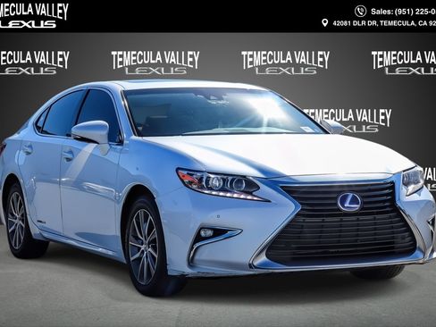 Used 2018 Lexus ES 300h w/ Navigation Package FWD image 1