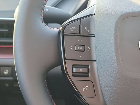 New 2026 Toyota Prius Plug-In Hybrid FWD image 28