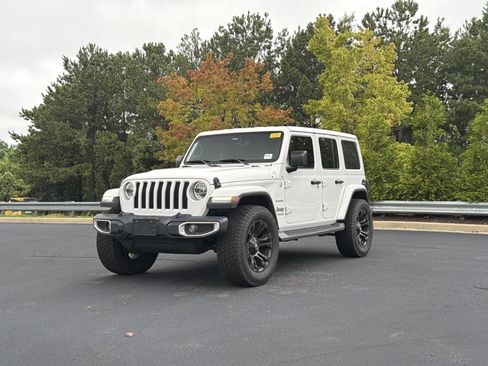 Used 2020 Jeep Wrangler Unlimited Sahara AWD/4WD image 10
