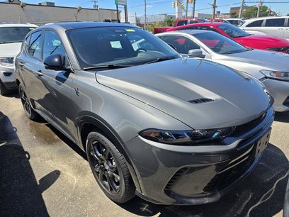 Used 2024 Dodge Hornet R/T Plus w/ Tech Pack Plus w/o Parking
