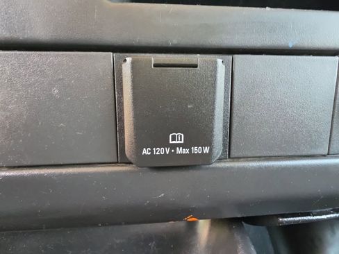 Used 2017 GMC Savana 3500 Extended RWD image 22