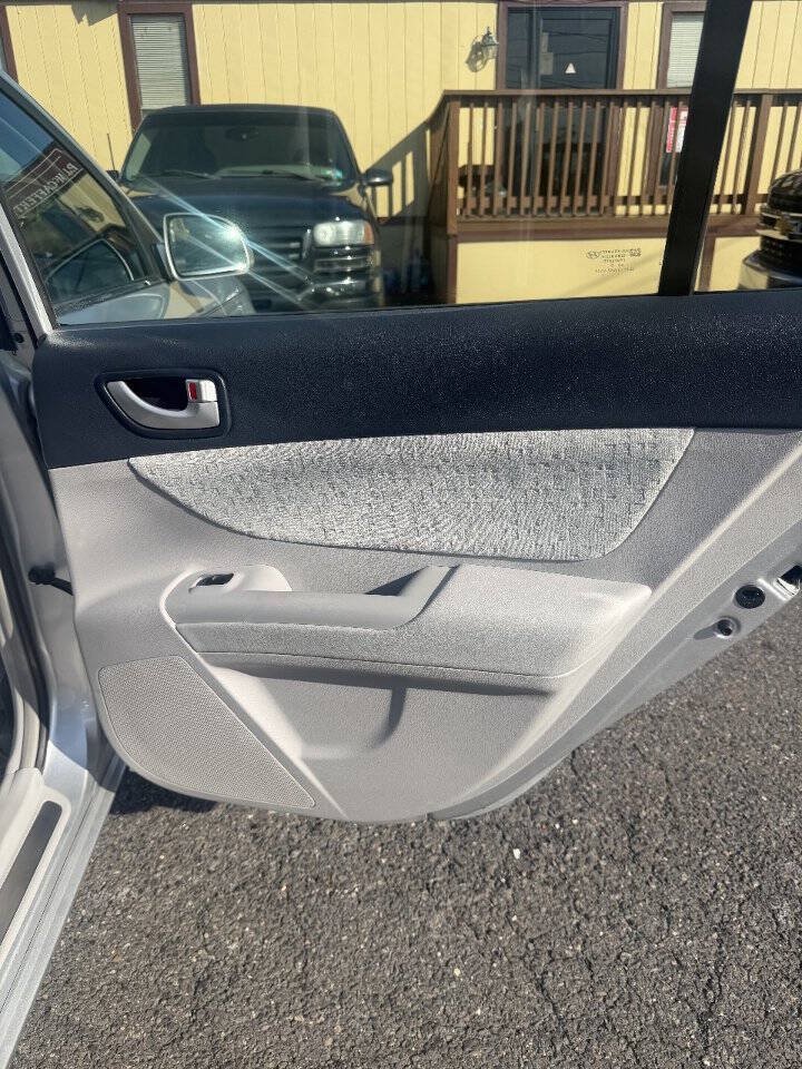 Used 2006 Hyundai Sonata V6 FWD image 6
