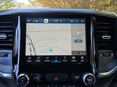 Used 2024 RAM 1500 Laramie image 19