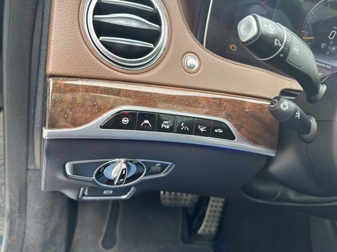 Used 2018 Mercedes-Benz S 63 AMG AMG S 63 4MATIC Sedan w/ Driver Assistance Package image 15