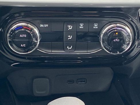 New 2026 Chevrolet Trax LT image 11