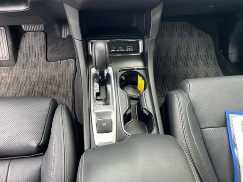 Used 2023 Subaru Ascent Limited w/ Technology Package AWD/4WD image 13
