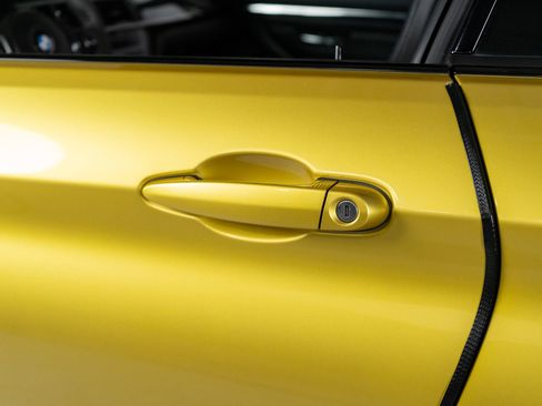Used 2015 BMW M4 Coupe RWD image 9