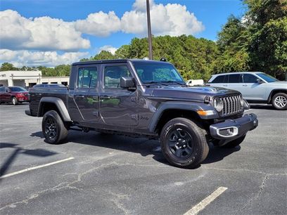 New 2025 Jeep Gladiator Sport