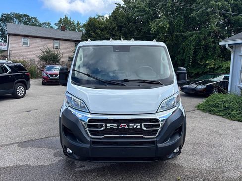 Used 2025 RAM ProMaster 2500 w/ U-Haul Equipment Group FWD image 8