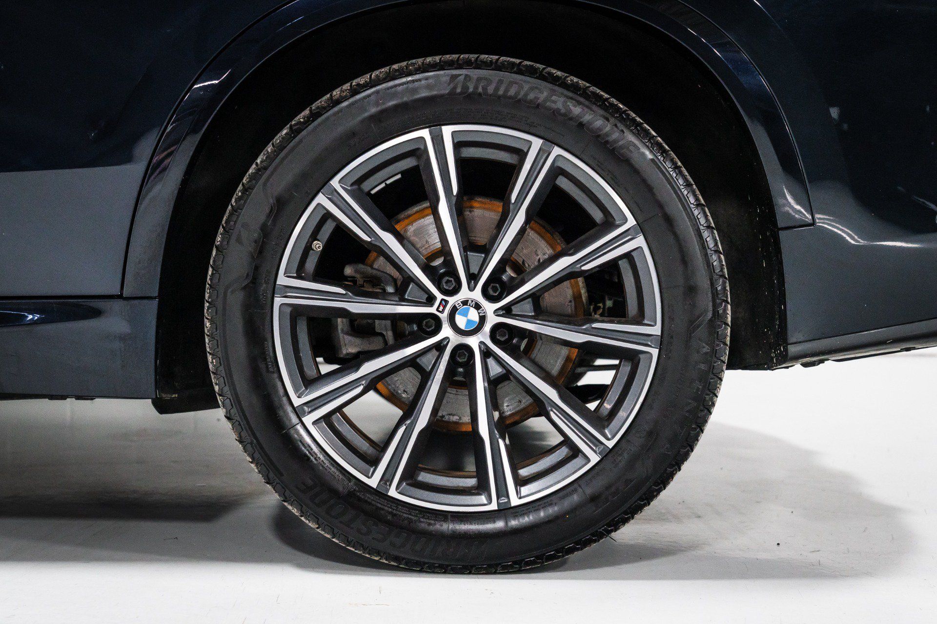 Used 2019 BMW X5 xDrive40i w/ M Sport Package AWD/4WD image 9