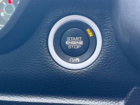 Used 2020 RAM 1500 Laramie image 26