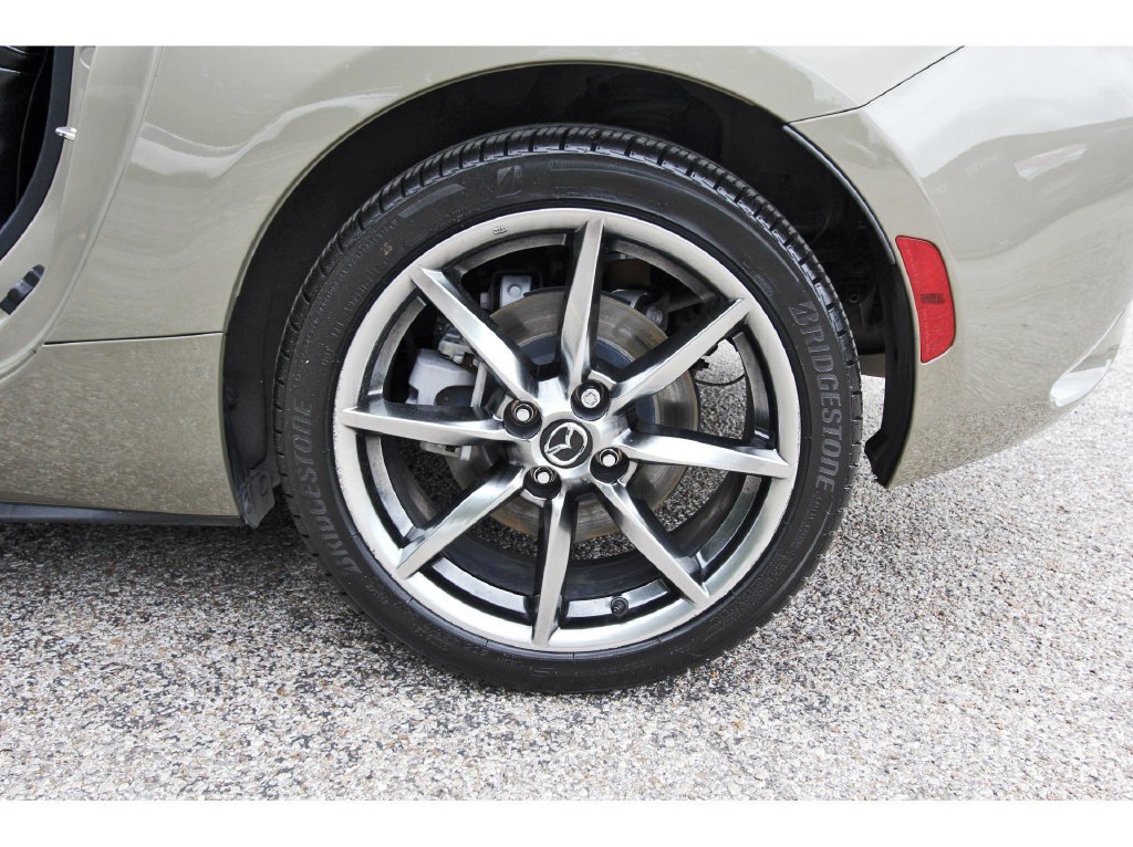 Used 2023 MAZDA MX-5 Miata Grand Touring RWD image 28